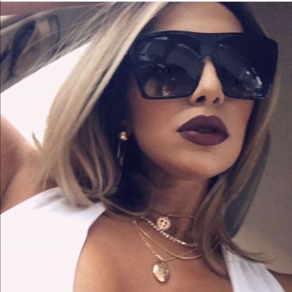 Accessories - Unique Retro Square Sunshades